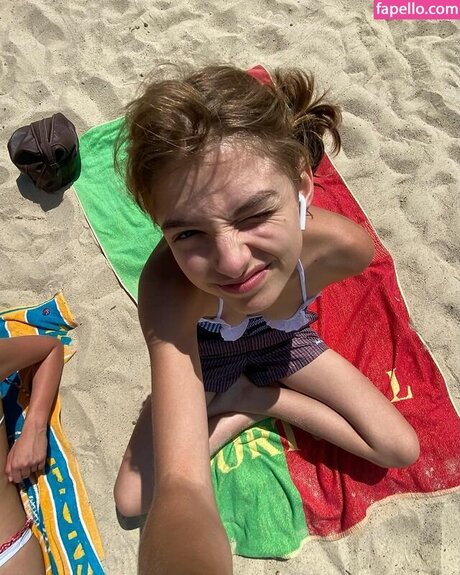 Ava Kalitowski free star img