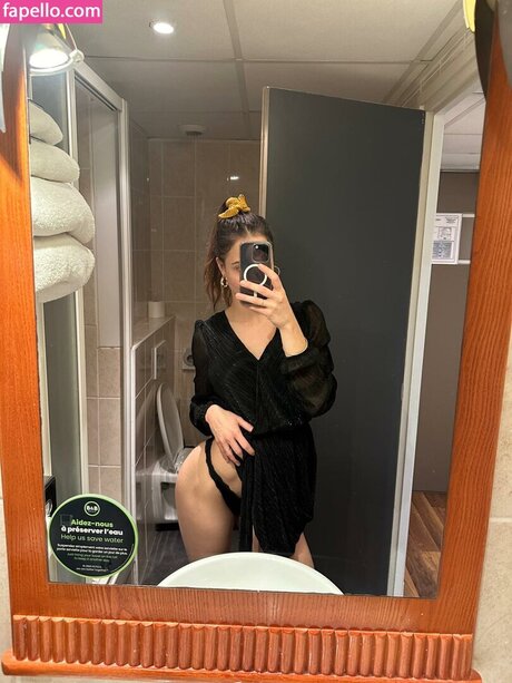 Ilona Maash xxx pornstar image