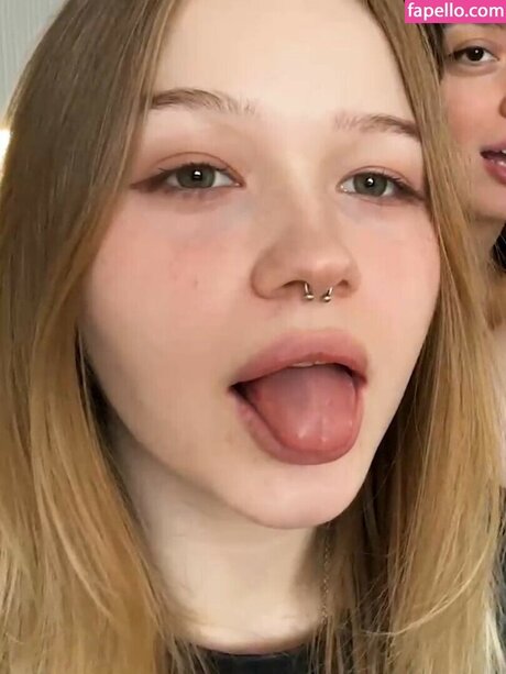 Morphe ya beautiful model img