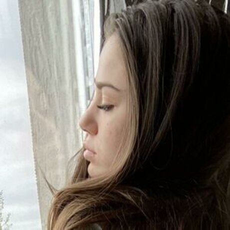 your bordeaux naked model pic