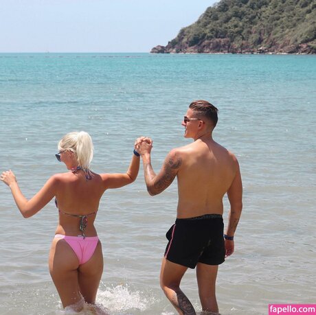 dabbleandtravel pornstar beautiful pic