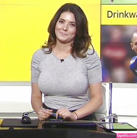 Natalie Sawyer pretty model photo