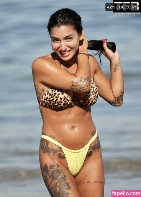 Ella Ding nudes actress pictures