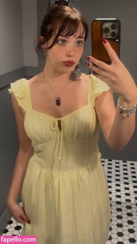 Meowcrobe erotic actress pics