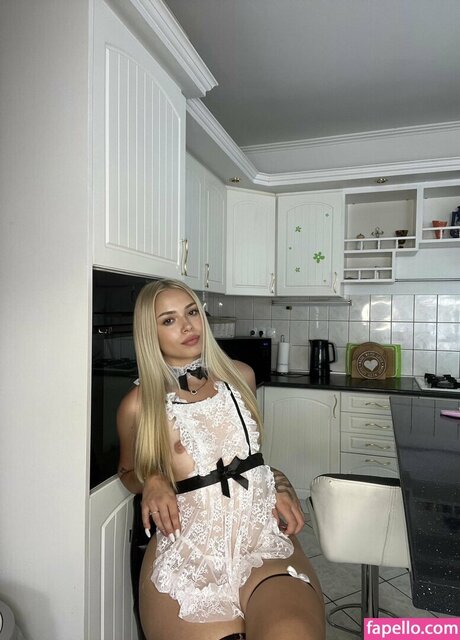 lilla 21 porn model gallery