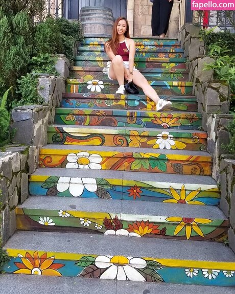 Sophia Phan model high quality pictures