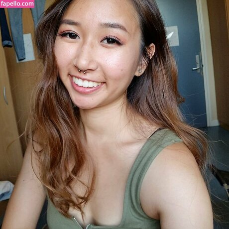 Sophia Phan erotic model images