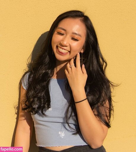 Sophia Phan nude pornstar gallery