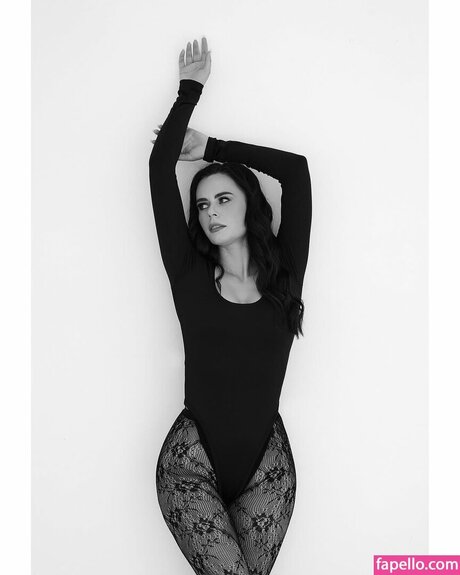 HeyHelen ASMR model img