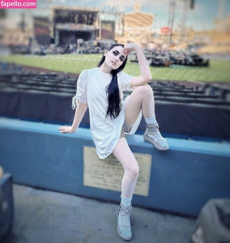 Amy Roberts erotic model photos