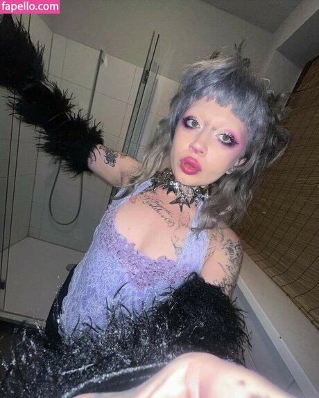 Jazmin Bean model adult images