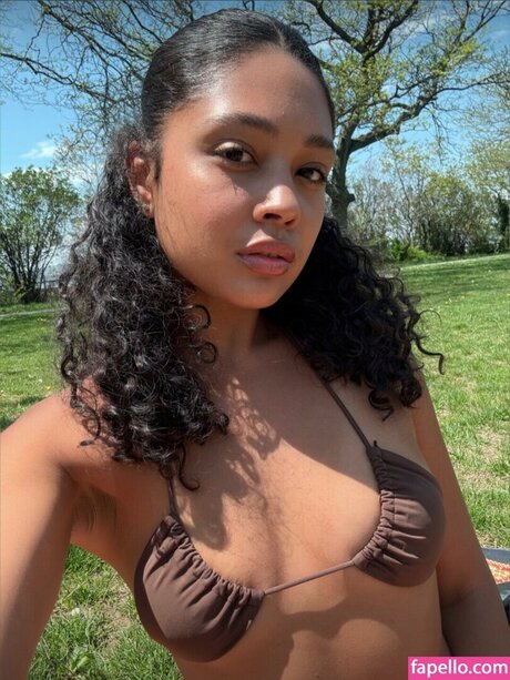 Sasha The Sommelier art star image