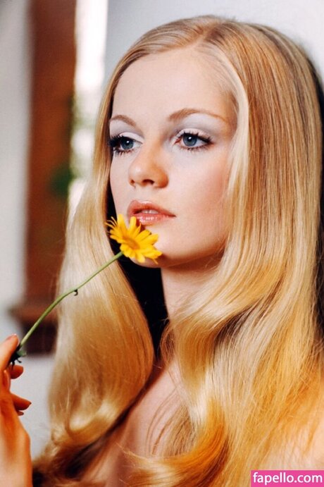 Martha Smith free pornstar img