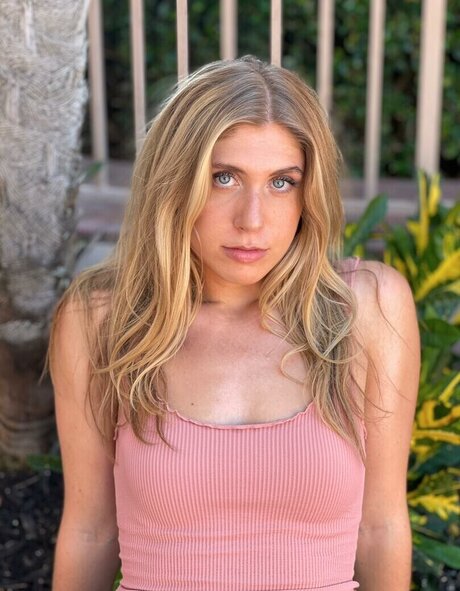 Sabrina Brier erotic actress pictures