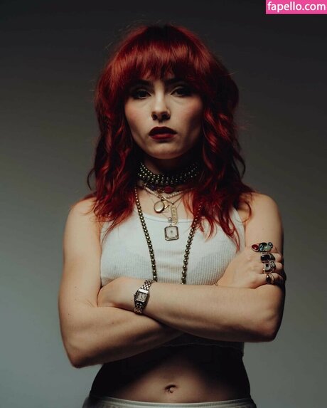 Ava Maybee star top archive