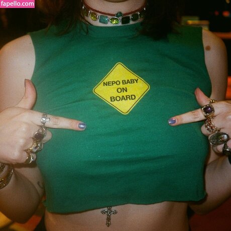 Ava Maybee porn model images