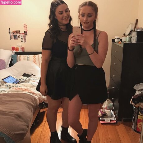 NicsandNacs exclusive star galleries