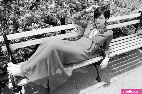 Megan Boone star adult img