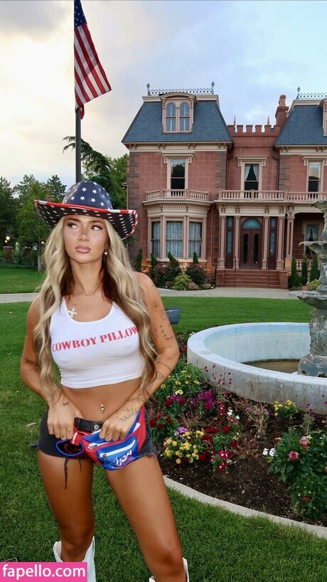 Shelby4bush model exclusive photo