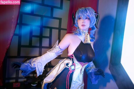 Elena Kyalviyainen hot actress pic