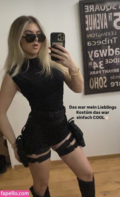 Charlie Ferarie nude pornstar pictures