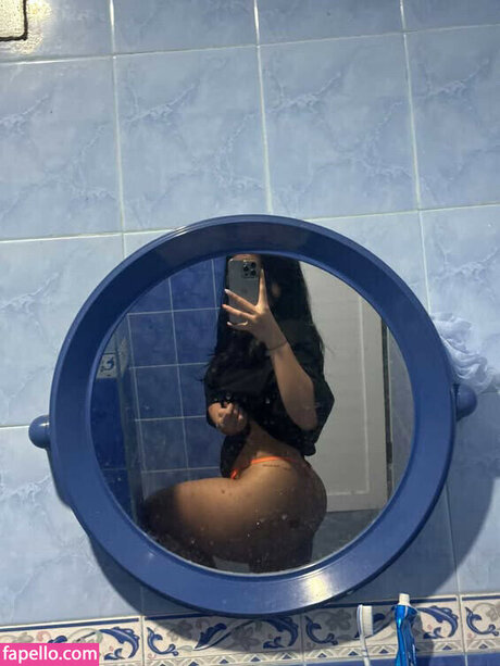 bluntviews_ model porn pic