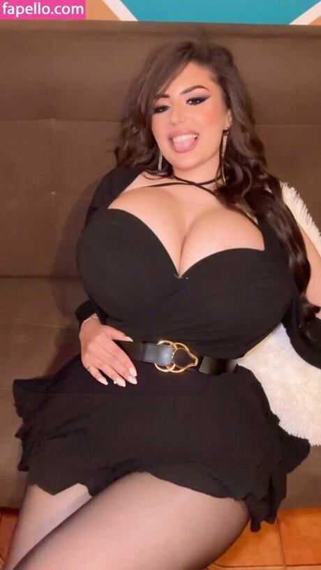 Chiaramazzola90 model perfect image