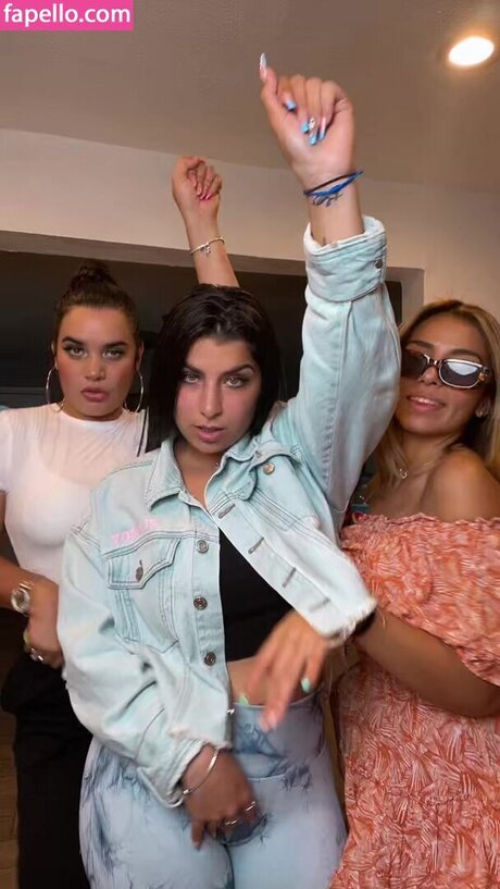 Queenmelmel_ pornstar naked images