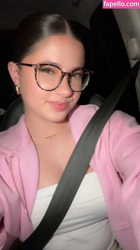 Lilousecret model nudes photo