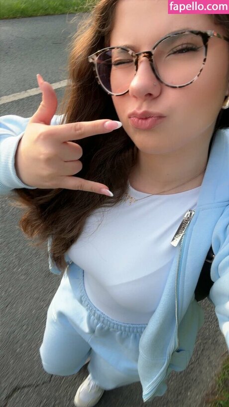 Lilousecret hd pornstar picture