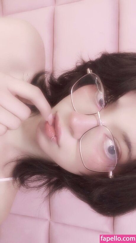 KiittyGang hd model photo