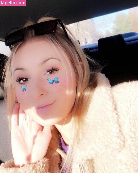 Madison Gritz adult model photos