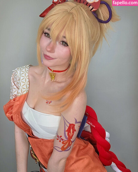 Celebi cos pretty model photos