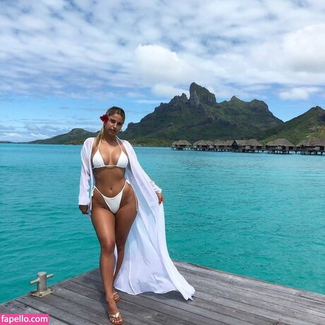 Sarah Patterson hd model picture