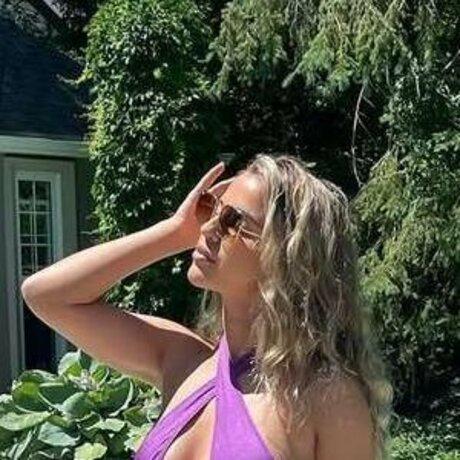 Sarah Patterson star adult image