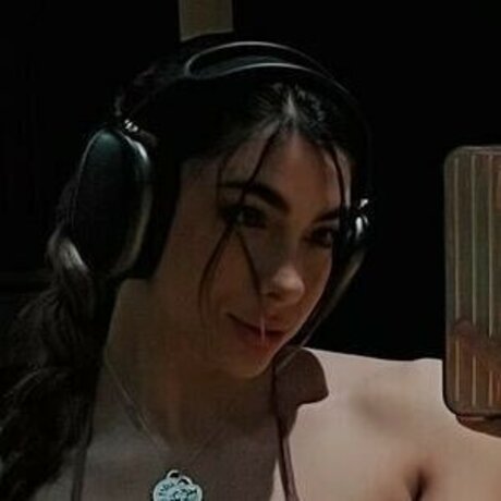 Nicfabfit pretty actress pics