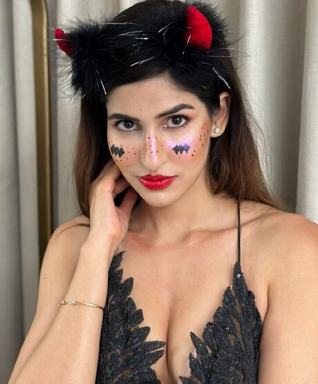 Sakshi Malik nude pornstar images