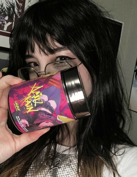 Harriet Barnes model sexy photos