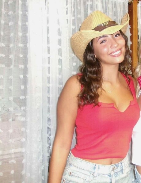 Evan Bailey art star pics