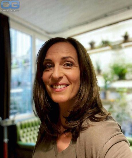 Ulrike Frank pretty pornstar pictures