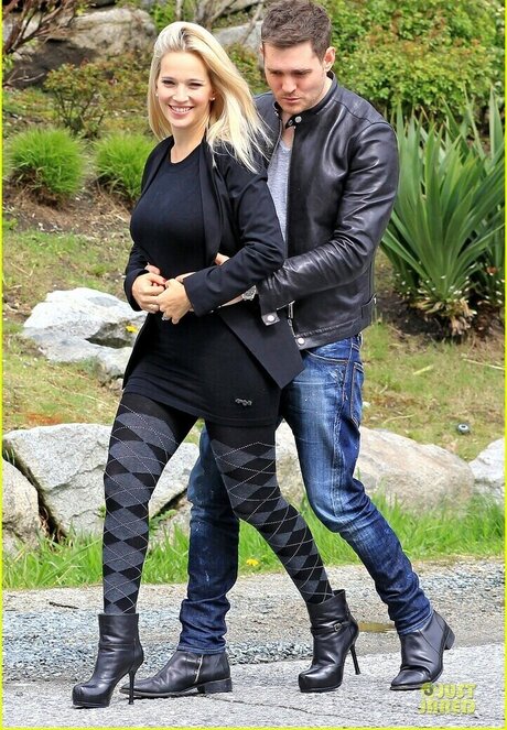 Luisana Lopilato art star pic