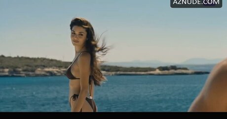 Hande Er el naked star images