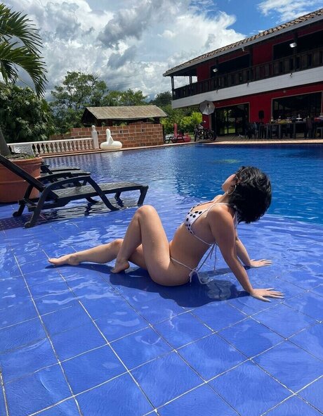 Kemmadaki naked pornstar img