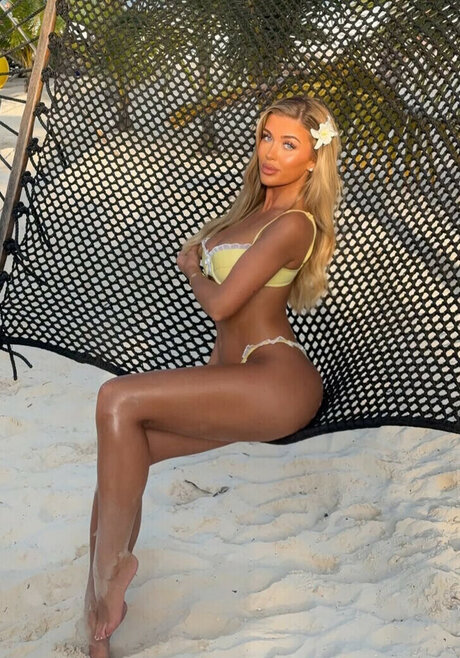 Gale Twins pretty pornstar galleries