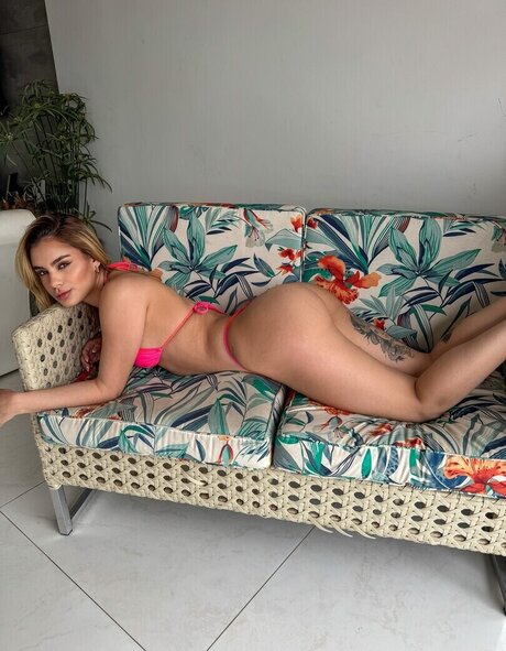 Doris Medeiros pornstar erotic photo