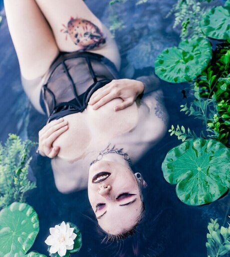 Anni Quinn_ beautiful actress pic