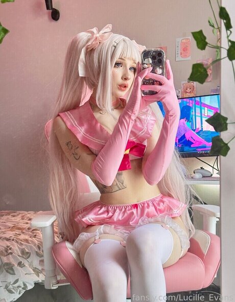 Lucille evans exclusive model images