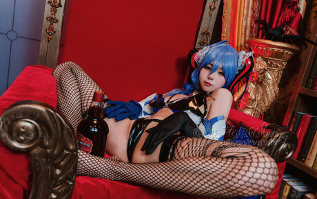 Yaokoututu sexy model picture