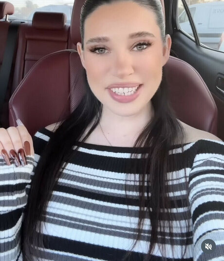 Baeeeeelyn model sexy img