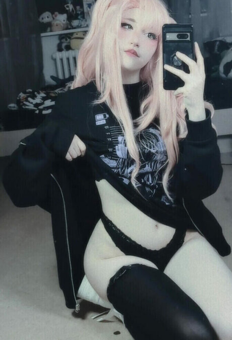 Loafqueen nude star photos